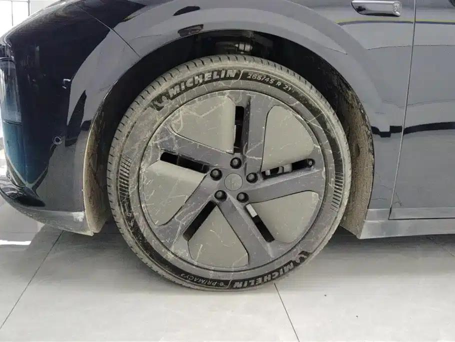 Li Auto i6 2025 Two-Wheel Drive Standard Edition — миниатюра 6