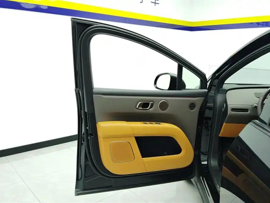 Li Auto i6 2025 Two-Wheel Drive Standard Edition — миниатюра 7