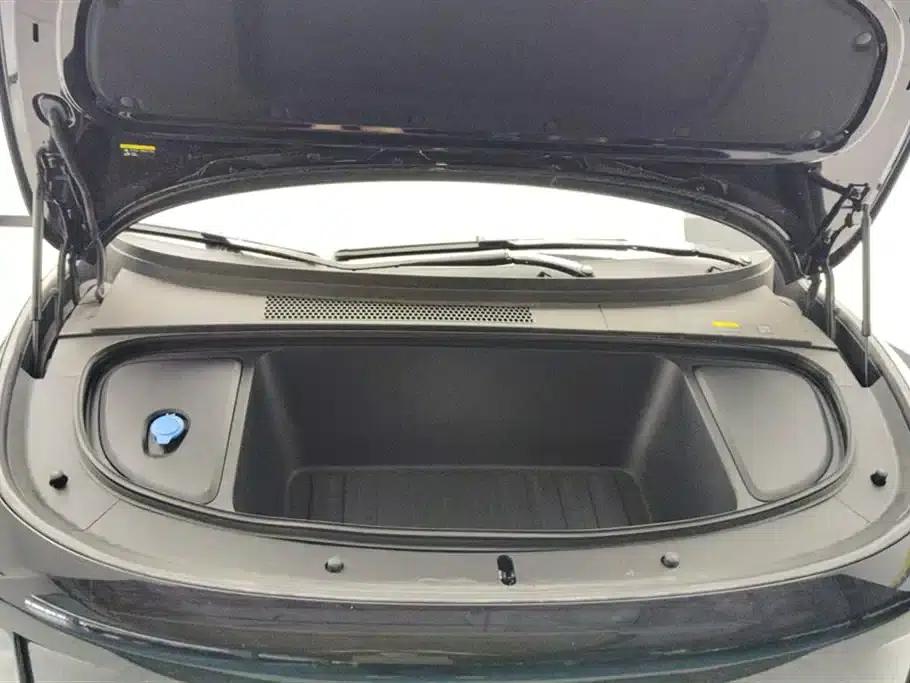 Li Auto i6 2025 Two-Wheel Drive Standard Edition — миниатюра 10