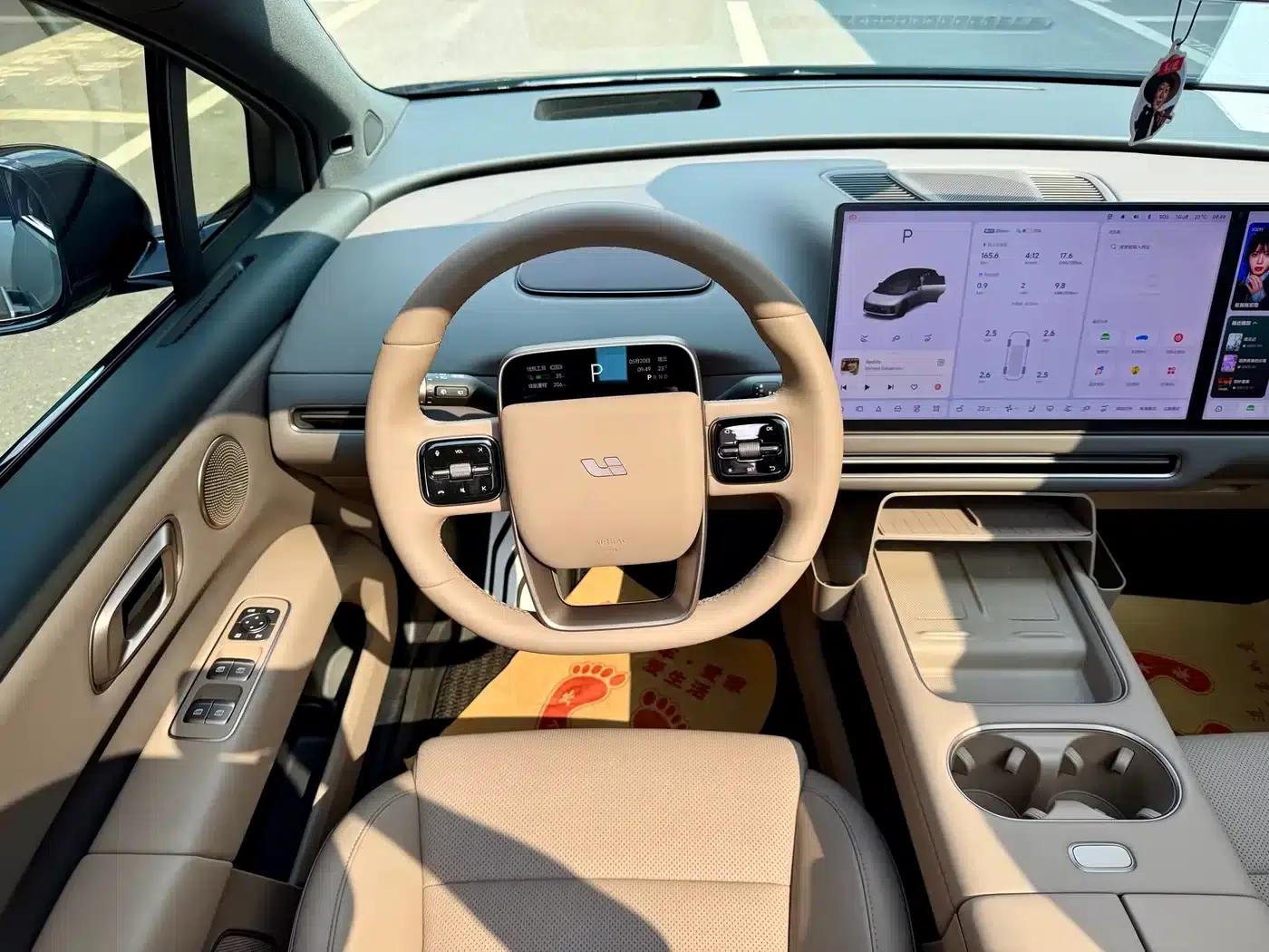 Li Auto i6 2025 Two-Wheel Drive Standard Edition — миниатюра 12