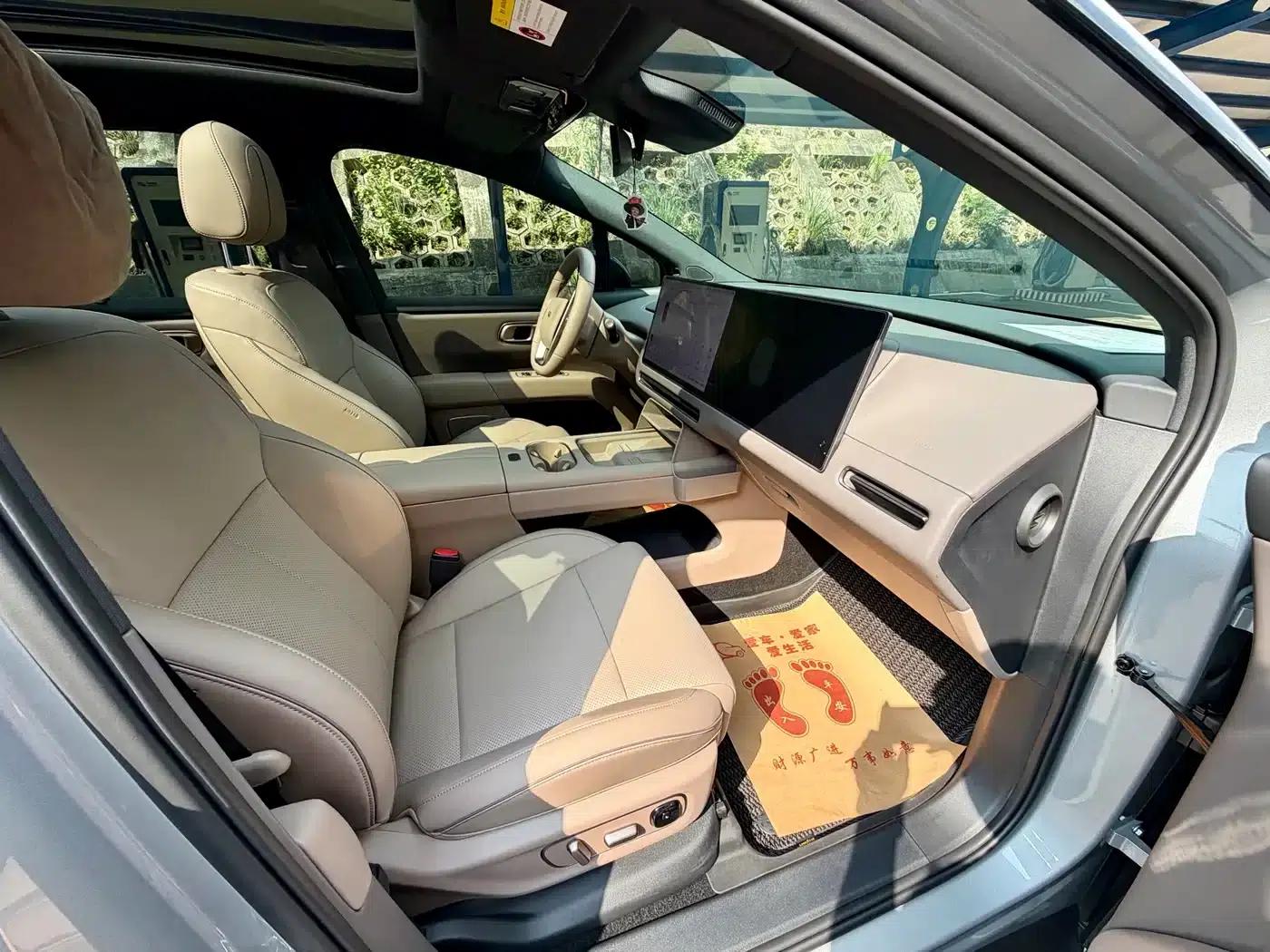 Li Auto i6 2025 Two-Wheel Drive Standard Edition — миниатюра 13