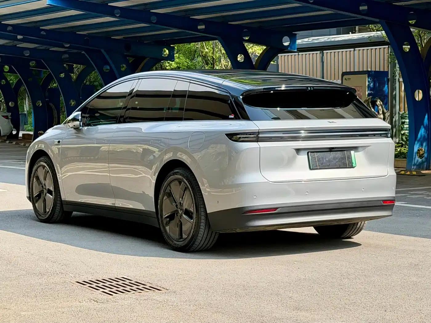 Li Auto i6 2025 Two-Wheel Drive Standard Edition — миниатюра 6