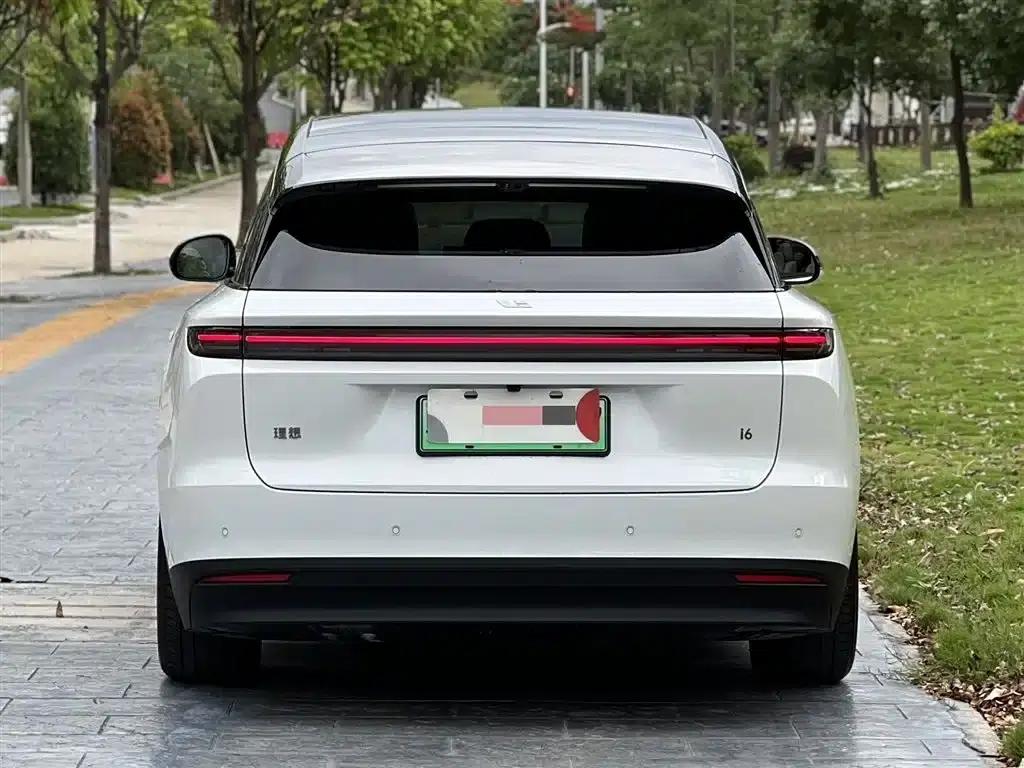 Li Auto i6 2025 Two-Wheel Drive Standard Edition — миниатюра 5