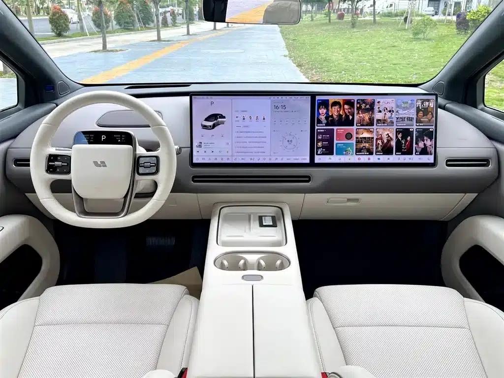 Li Auto i6 2025 Two-Wheel Drive Standard Edition — миниатюра 7