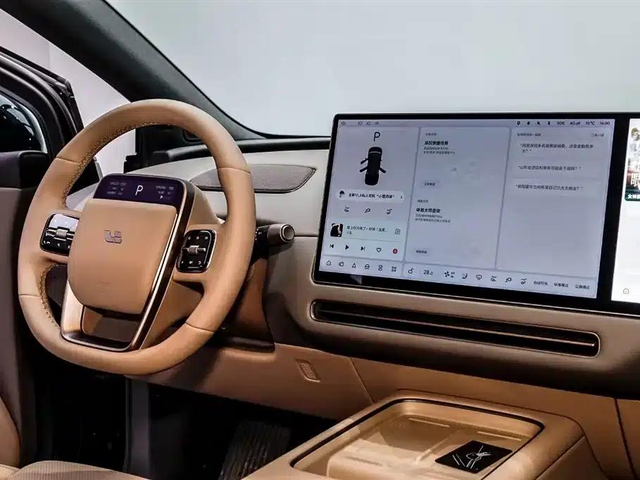 Li Auto i6 2025 Two-Wheel Drive Standard Edition — миниатюра 13