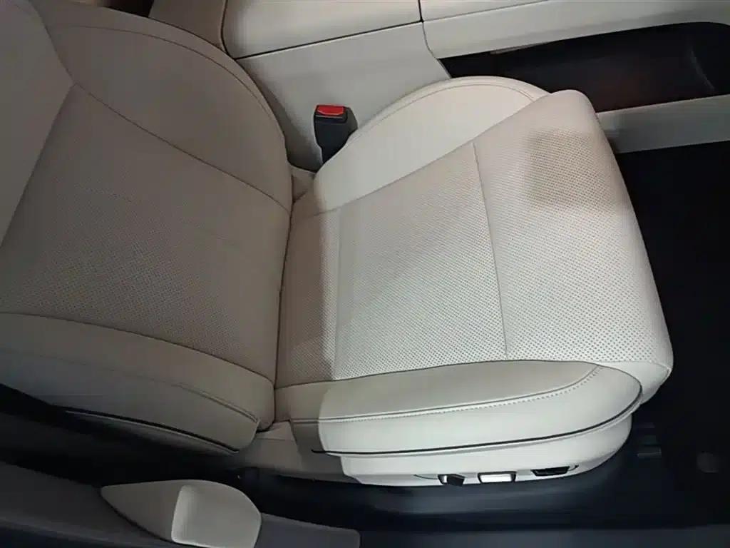 Li Auto i6 2025 Two-Wheel Drive Standard Edition — миниатюра 25