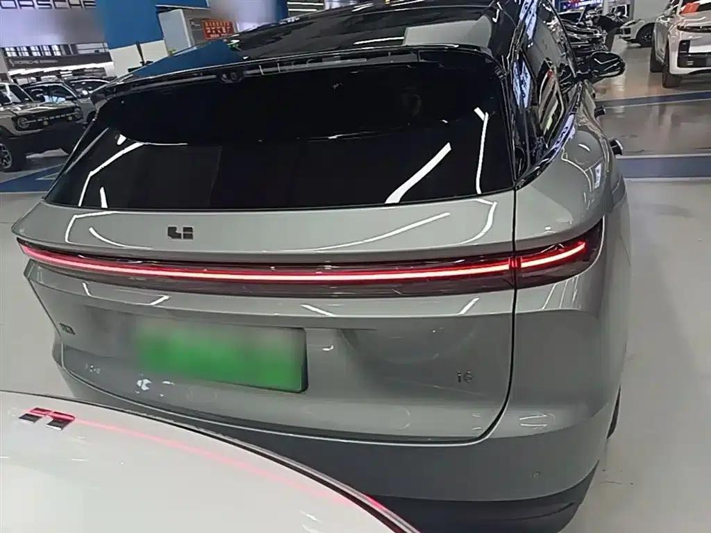 Li Auto i6 2025 Two-Wheel Drive Standard Edition — миниатюра 6