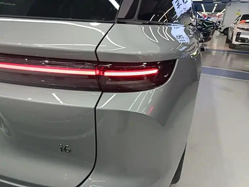 Li Auto i6 2025 Two-Wheel Drive Standard Edition — миниатюра 8
