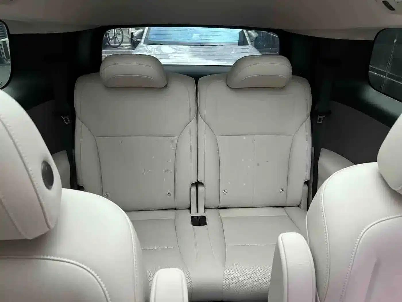 Li Auto i8 2025 Standard Edition — миниатюра 11
