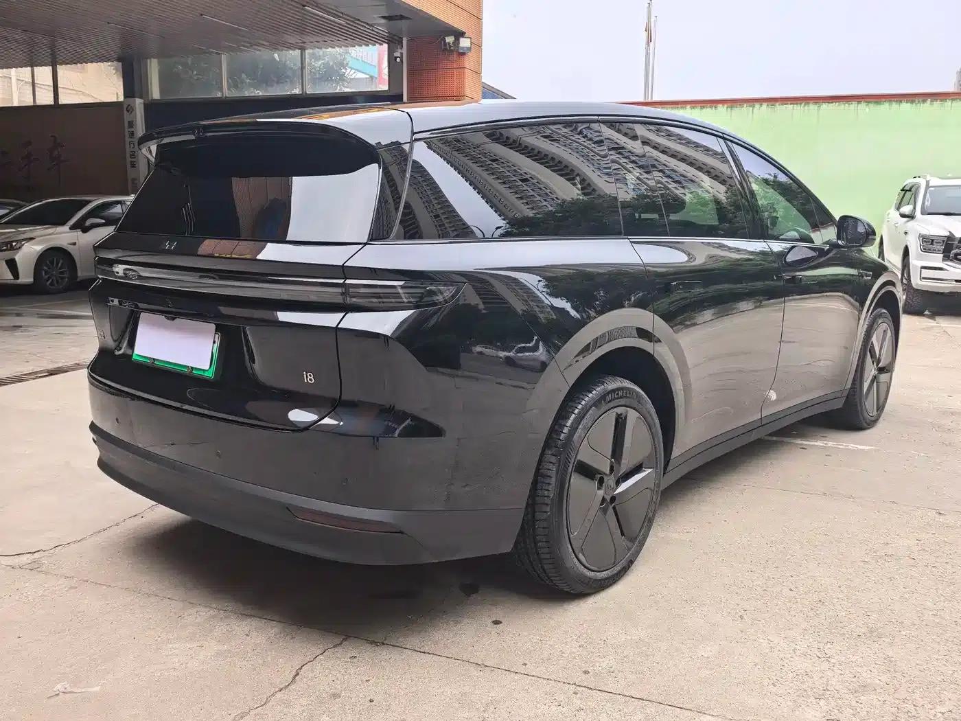 Li Auto i8 2025 Standard Edition — миниатюра 16
