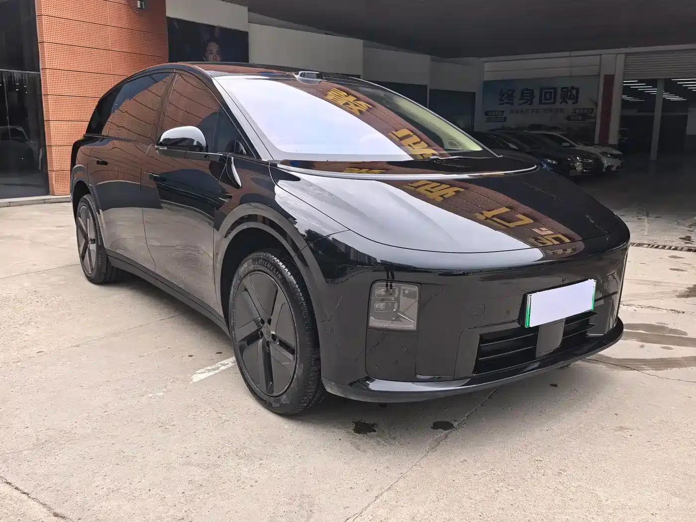 Li Auto i8 2025 Standard Edition — миниатюра 3