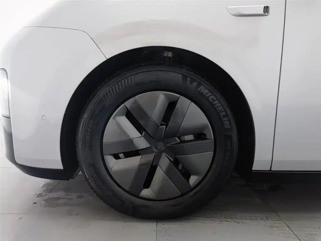 Li Auto MEGA 2024 Ultra — миниатюра 17
