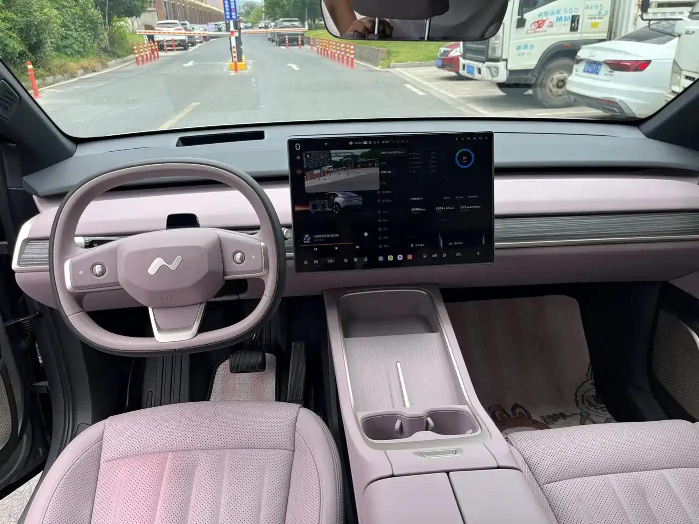 Chevrolet L60 2024 60kWh Rear-Wheel Drive — миниатюра 15