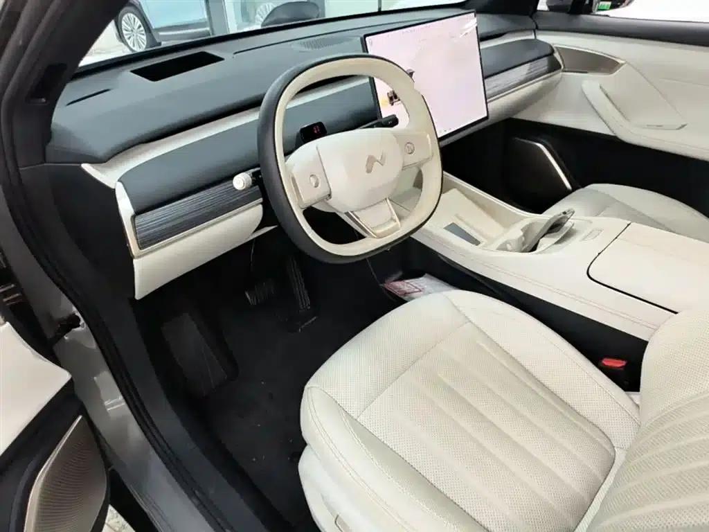 Chevrolet L60 2024 60kWh Rear-Wheel Drive — миниатюра 16