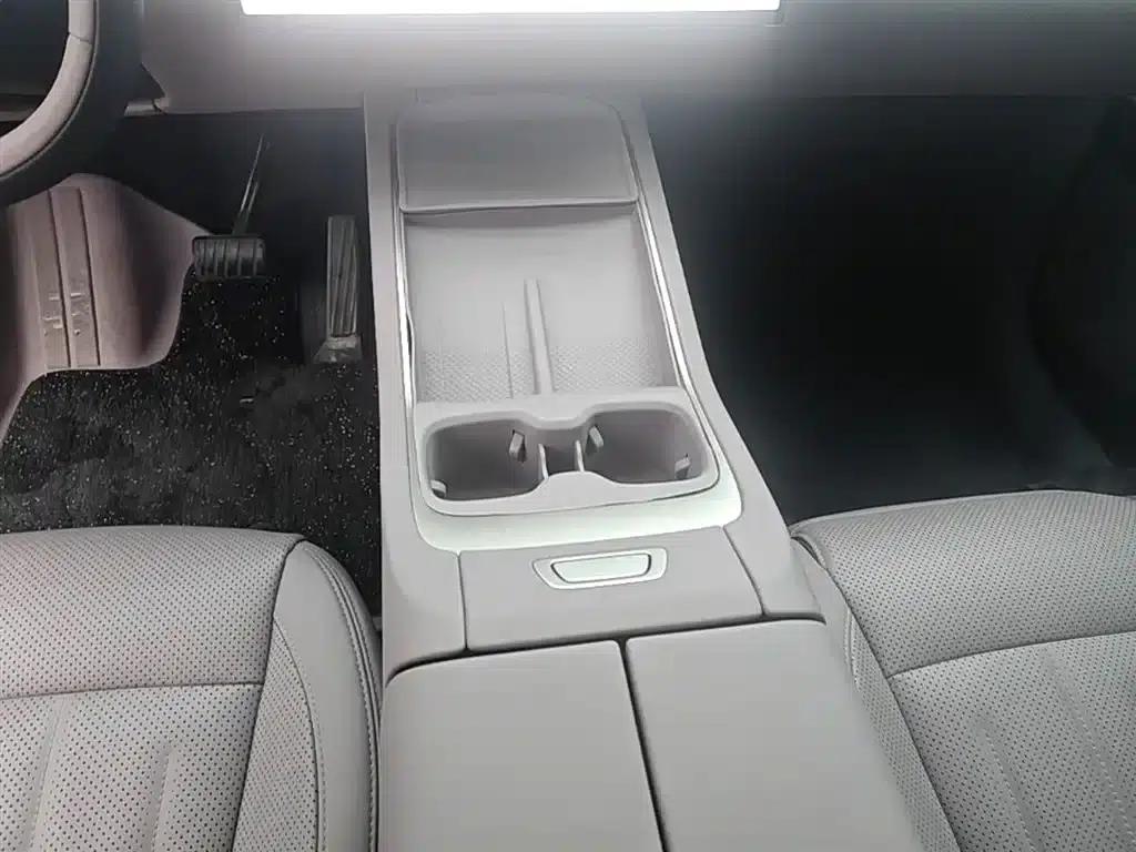 Chevrolet L60 2025 60kWh Rear-Wheel Drive — миниатюра 14
