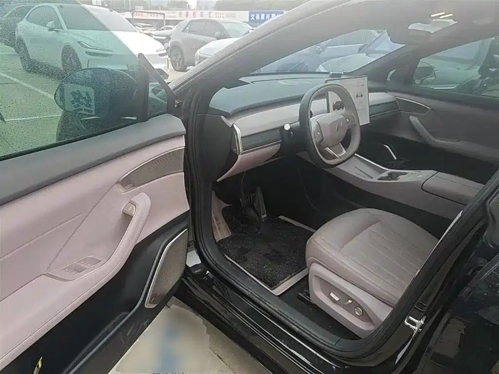 Chevrolet L60 2025 60kWh Rear-Wheel Drive — миниатюра 16