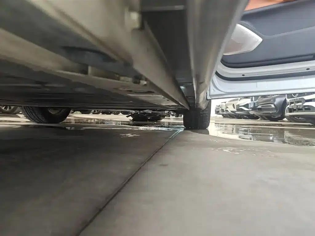 Chevrolet L60 2024 60kWh Rear-Wheel Drive — миниатюра 21