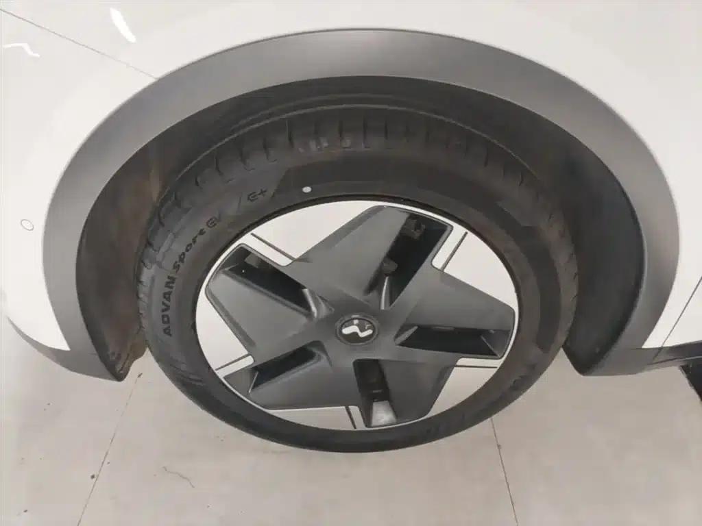 Chevrolet L60 2024 60kWh Rear-Wheel Drive — миниатюра 23