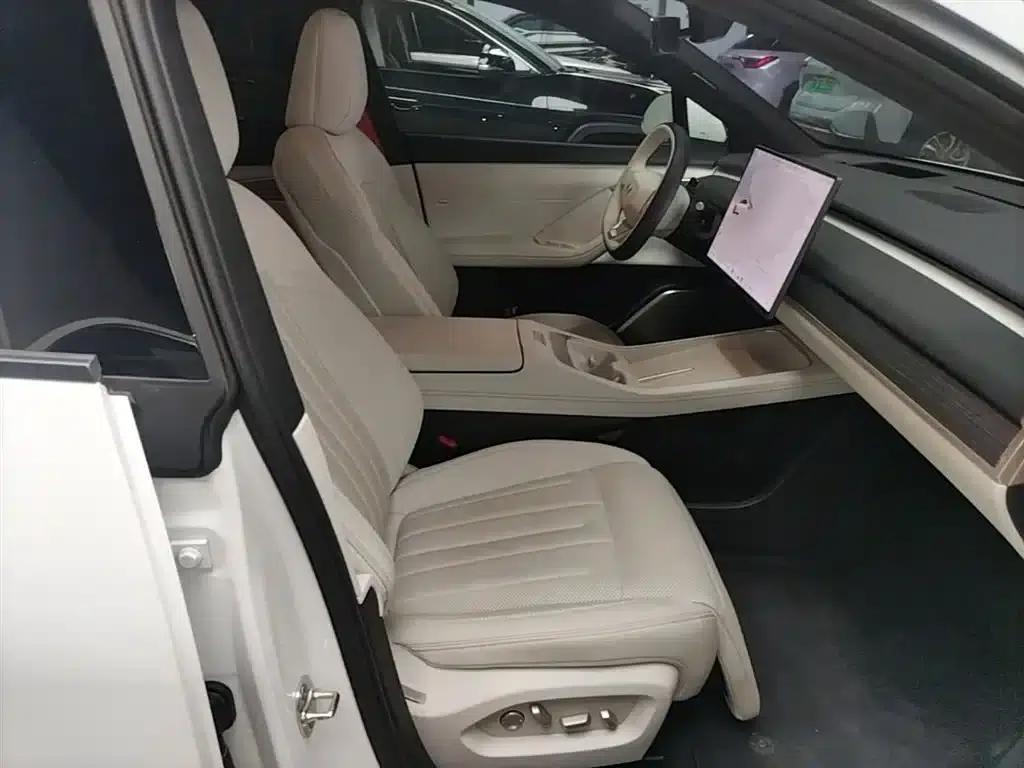 Chevrolet L60 2024 60kWh Rear-Wheel Drive — миниатюра 25