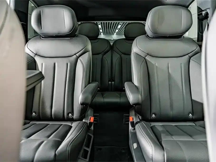 L90 2025 Pro Six-Seat Edition — миниатюра 25