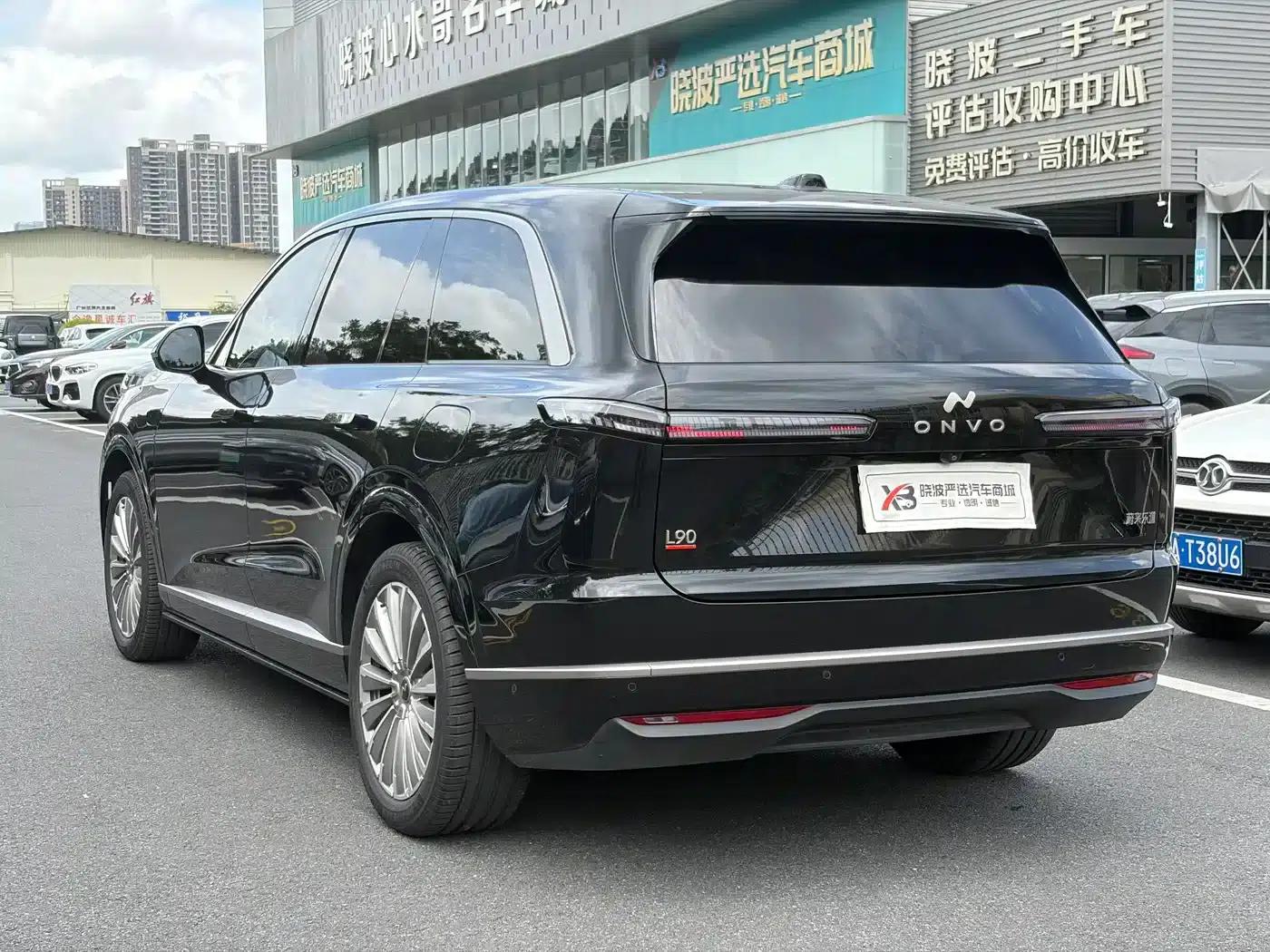 2025 Chevrolet L90 Ultra 6-seater — миниатюра 19