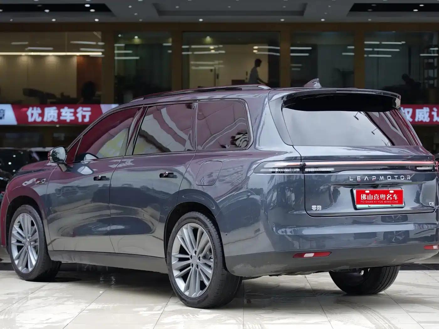 Leapmotor C16 2024 Range Extended 200 Premium Edition — миниатюра 2