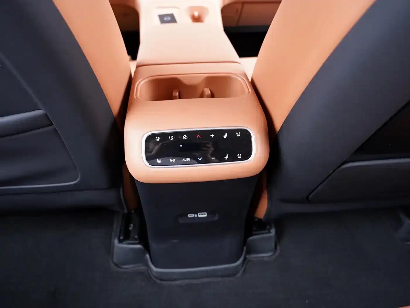 Leapmotor C16 2024 Range Extended 200 Premium Edition — миниатюра 12