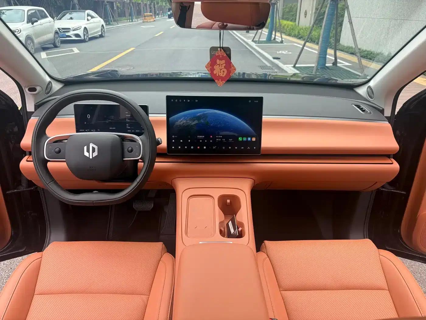 Leapmotor C16 2024 Range Extended 200 Premium Edition — миниатюра 6
