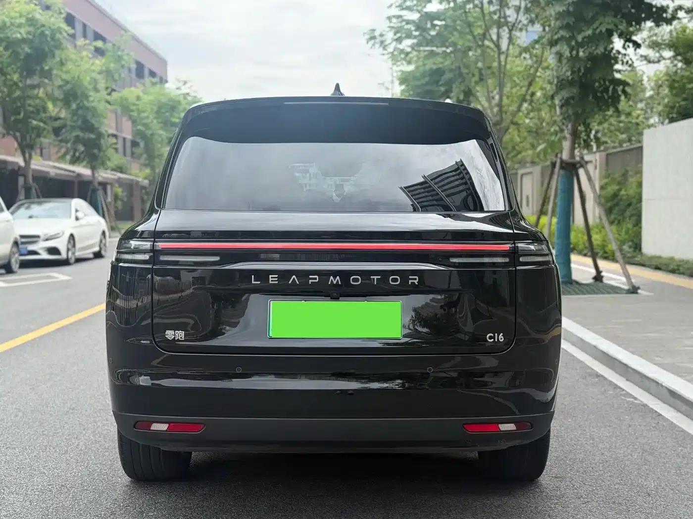 Leapmotor C16 2024 Range Extended 200 Premium Edition — миниатюра 10