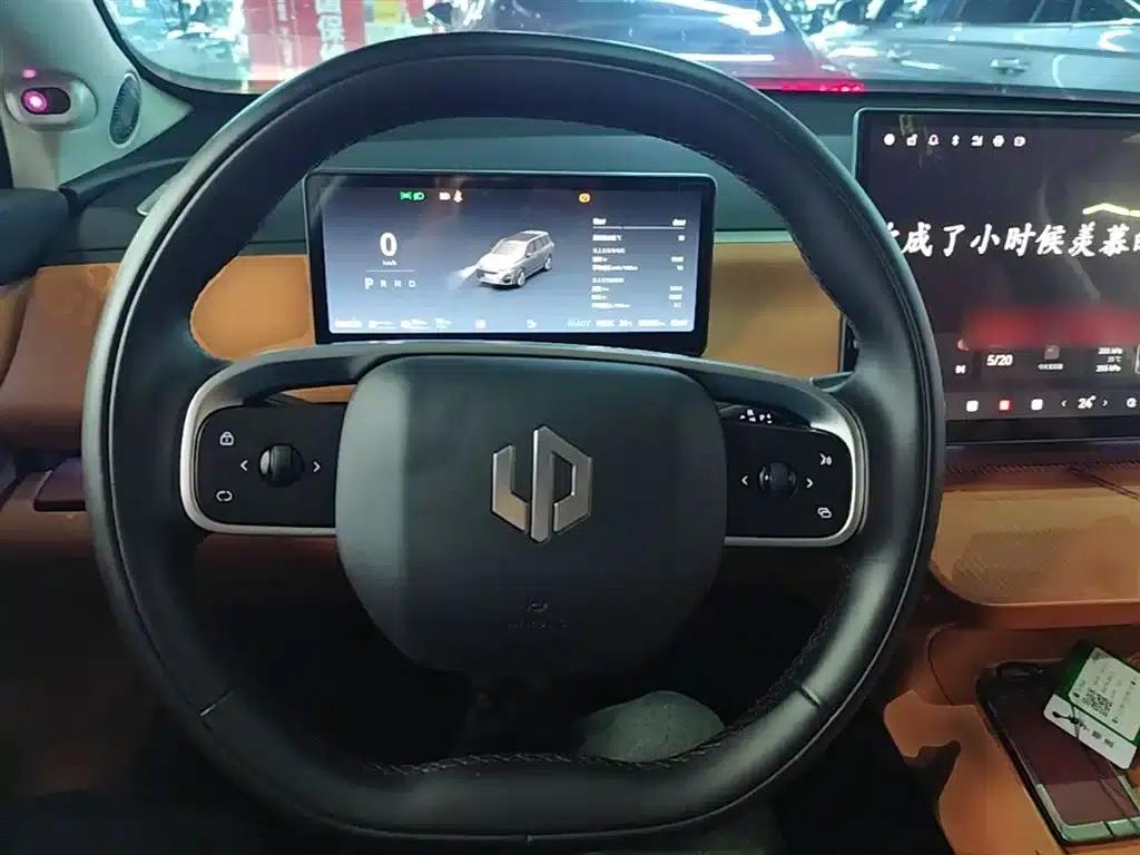 Leapmotor C16 2024 Range Extended 200 Premium Edition — миниатюра 11