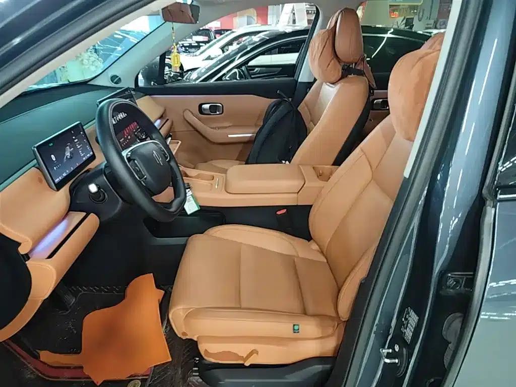 Leapmotor C16 2024 Range Extended 200 Premium Edition — миниатюра 15
