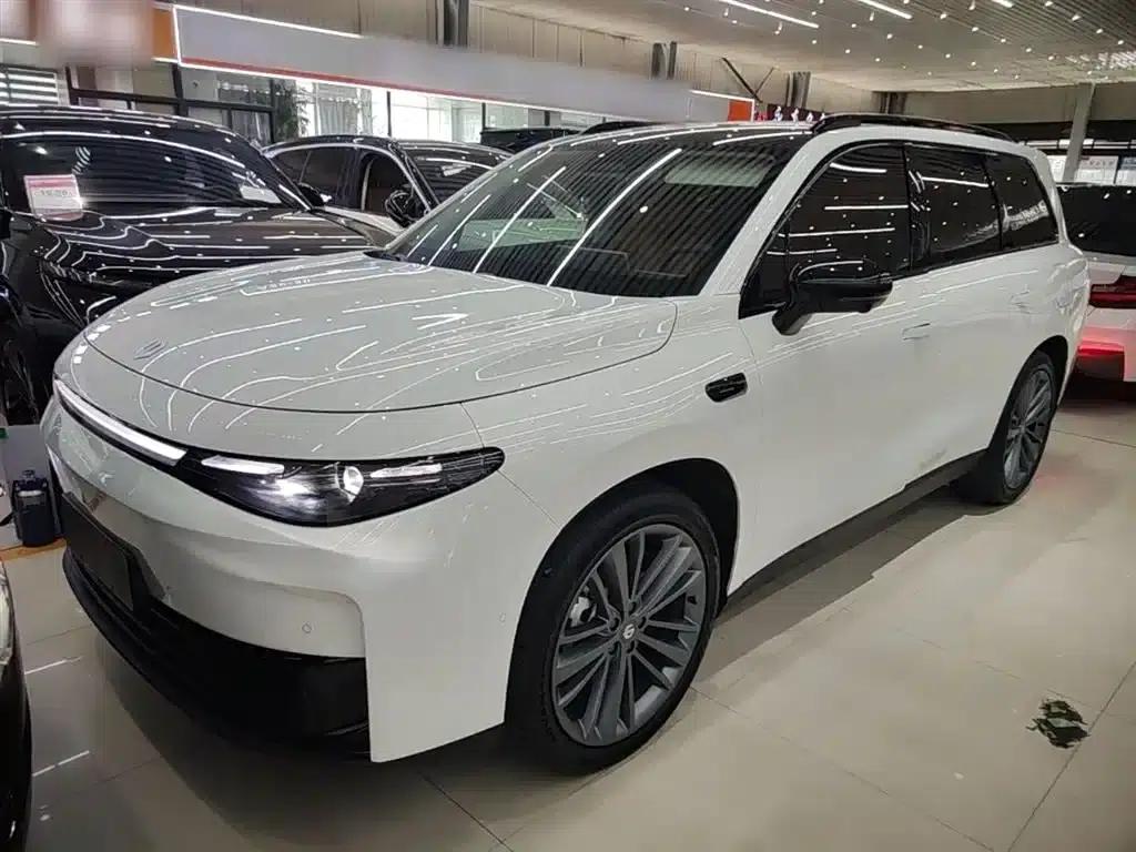 Leapmotor C16 2024 Range Extended 200 Premium Edition — миниатюра 1