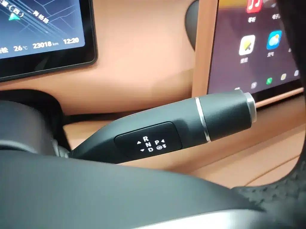 Leapmotor C16 2024 Range Extended 200 Premium Edition — миниатюра 14