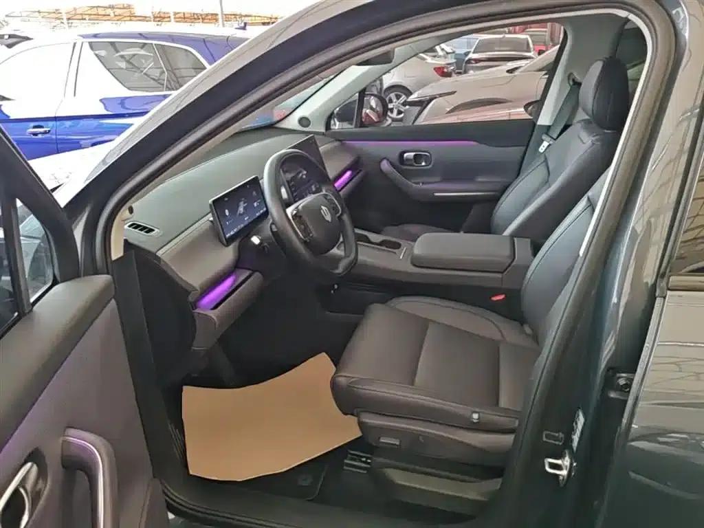 Leapmotor C16 2024 Range Extended 200 Premium Edition — миниатюра 15