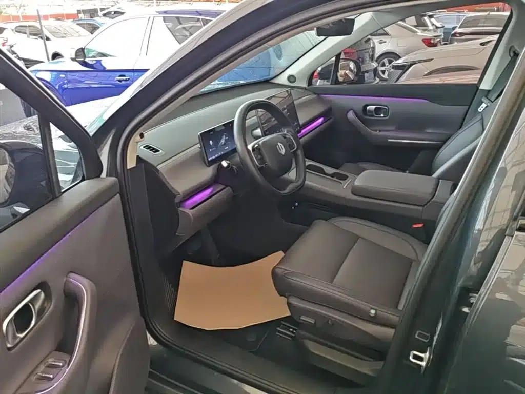 Leapmotor C16 2024 Range Extended 200 Premium Edition — миниатюра 16