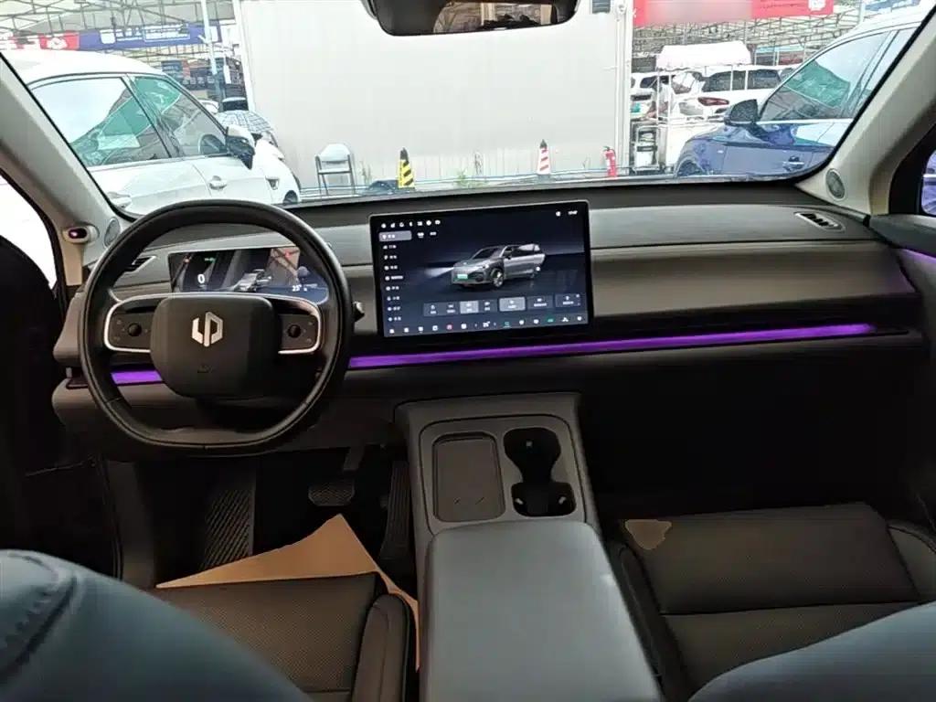 Leapmotor C16 2024 Range Extended 200 Premium Edition — миниатюра 10