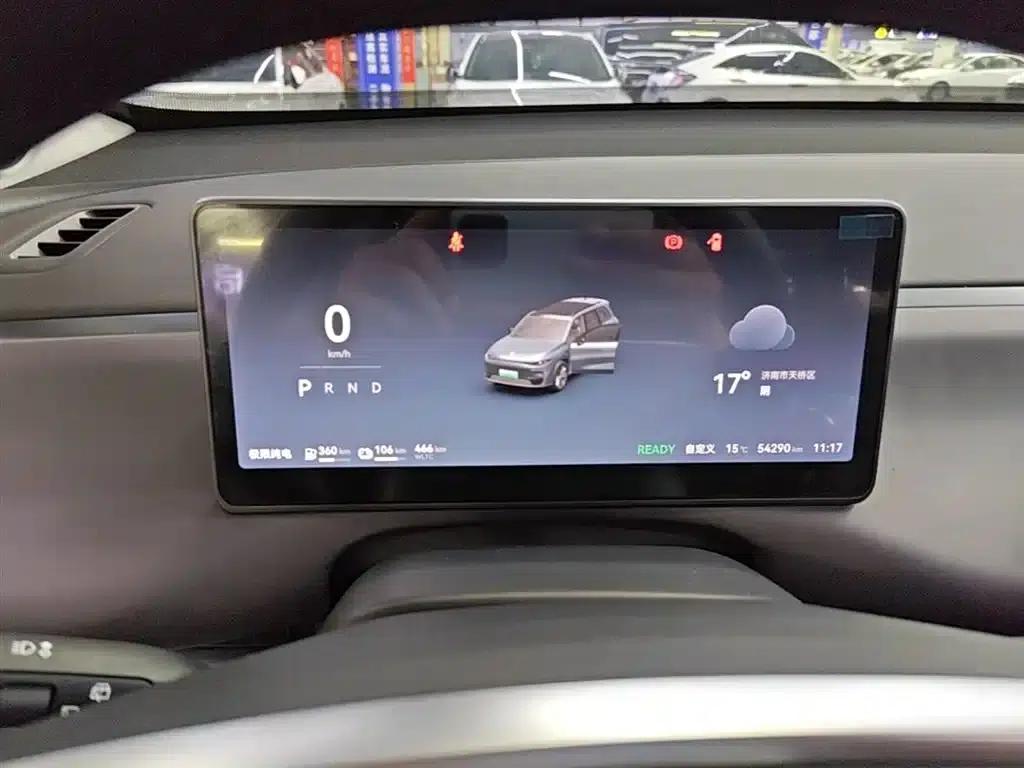 Leapmotor C16 2024 Range Extended 200 Premium Edition — миниатюра 12