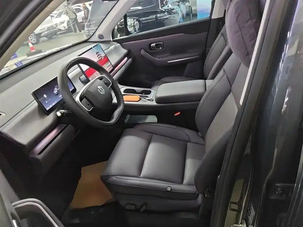 Leapmotor C16 2024 Range Extended 200 Premium Edition — миниатюра 15