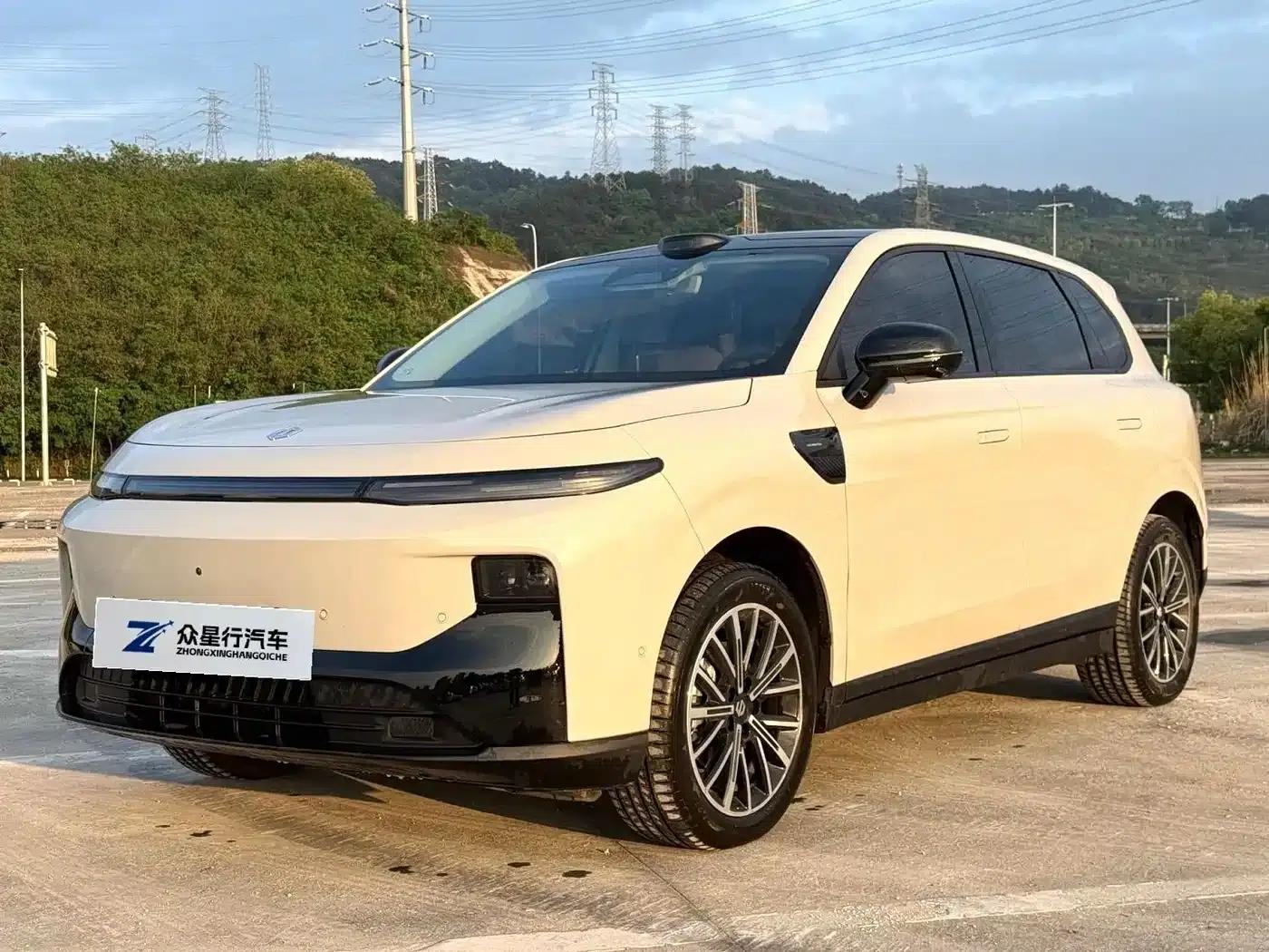 Leapmotor B10 2025 Model with 600 LiDAR — миниатюра 1