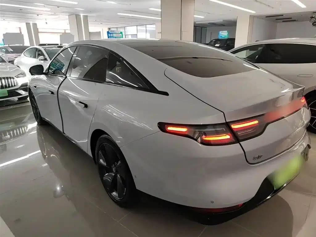 Leapmotor C01 2022 Rear-Wheel Drive Long-Range Version — миниатюра 5