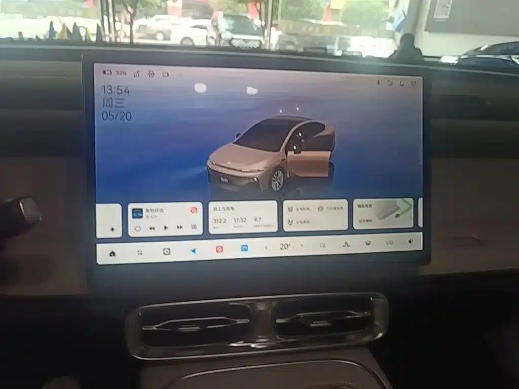 Leapmotor B01 2025 650 Enjoy Edition — миниатюра 13