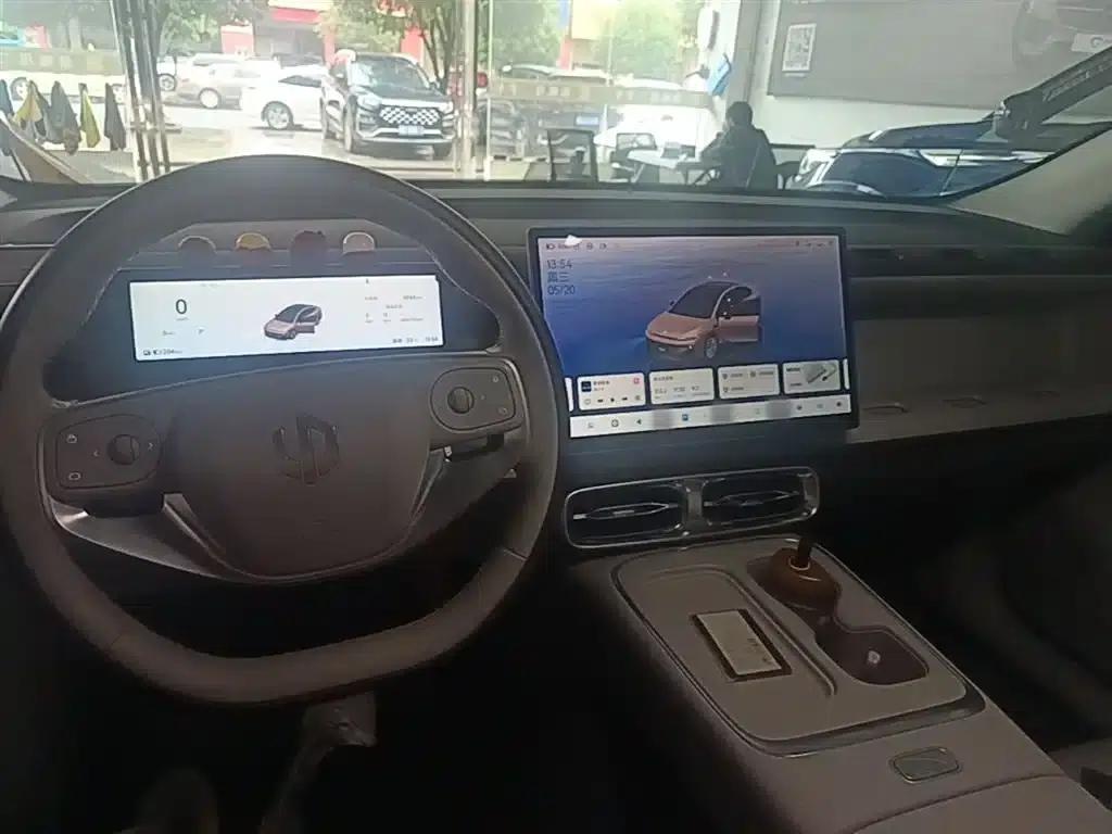 Leapmotor B01 2025 650 Enjoy Edition — миниатюра 10