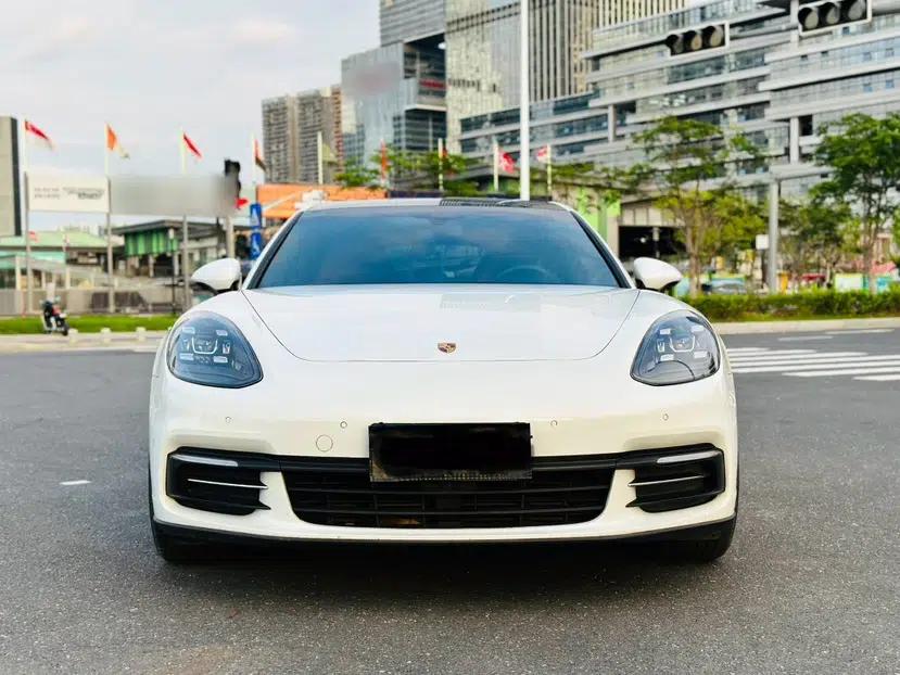 Porsche Panamera 2017 Panamera 4 Executive Long Wheelbase 3.0T — миниатюра 2
