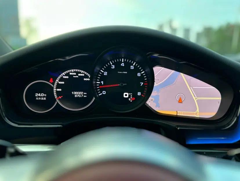 Porsche Panamera 2017 Panamera 4 Executive Long Wheelbase 3.0T — миниатюра 13