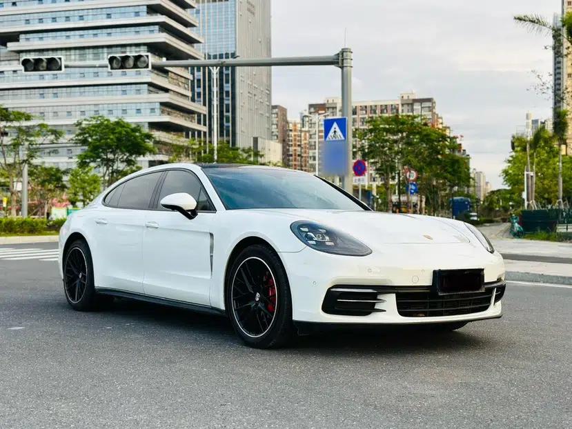 Porsche Panamera 2017 Panamera 4 Executive Long Wheelbase 3.0T — миниатюра 3