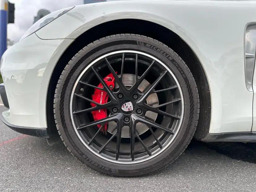 Porsche Panamera 2017 Panamera 4 Executive Long Wheelbase 3.0T — миниатюра 8