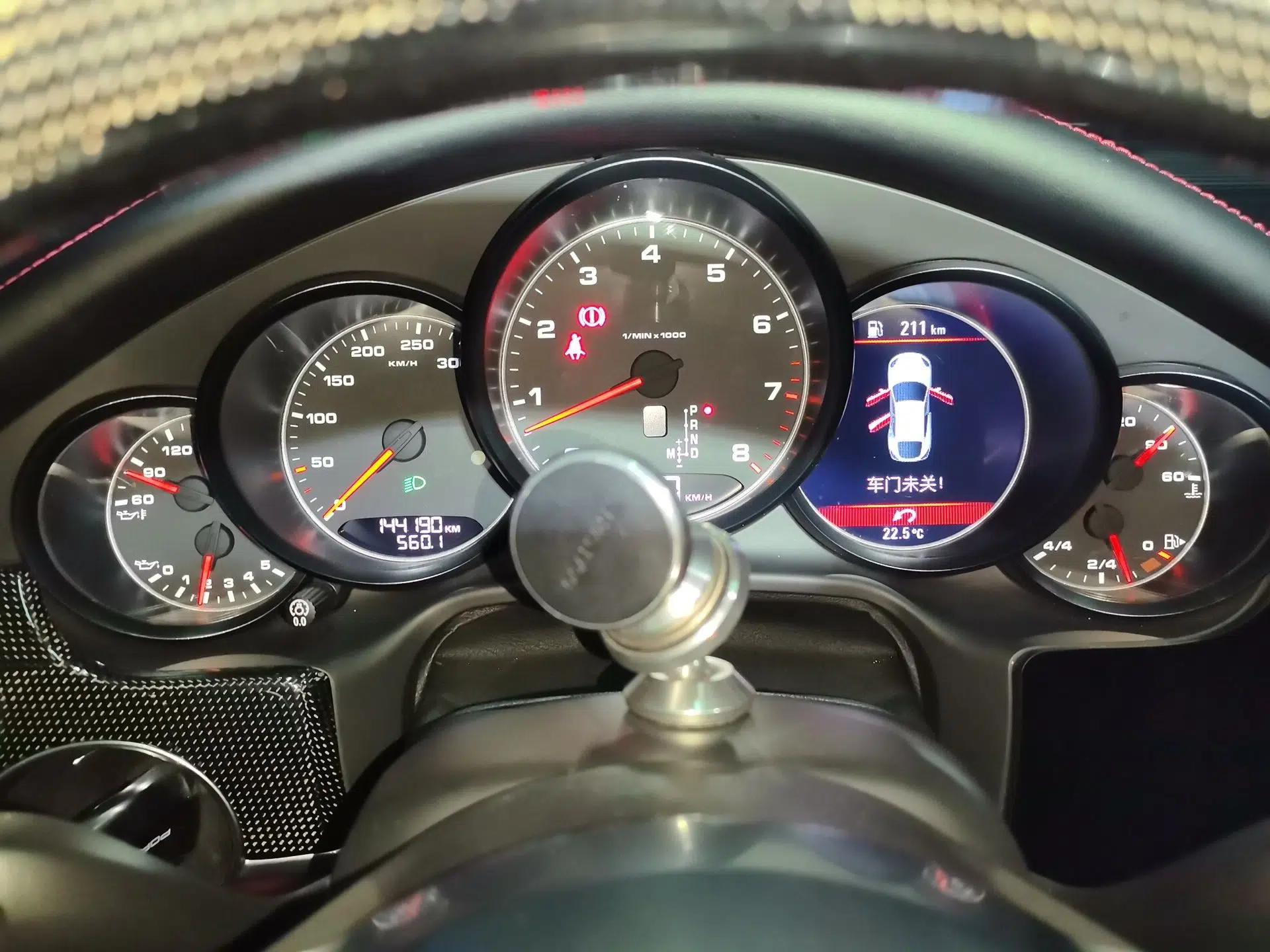 Porsche Panamera 2013 Panamera 4 Platinum Edition 3.6L — миниатюра 12