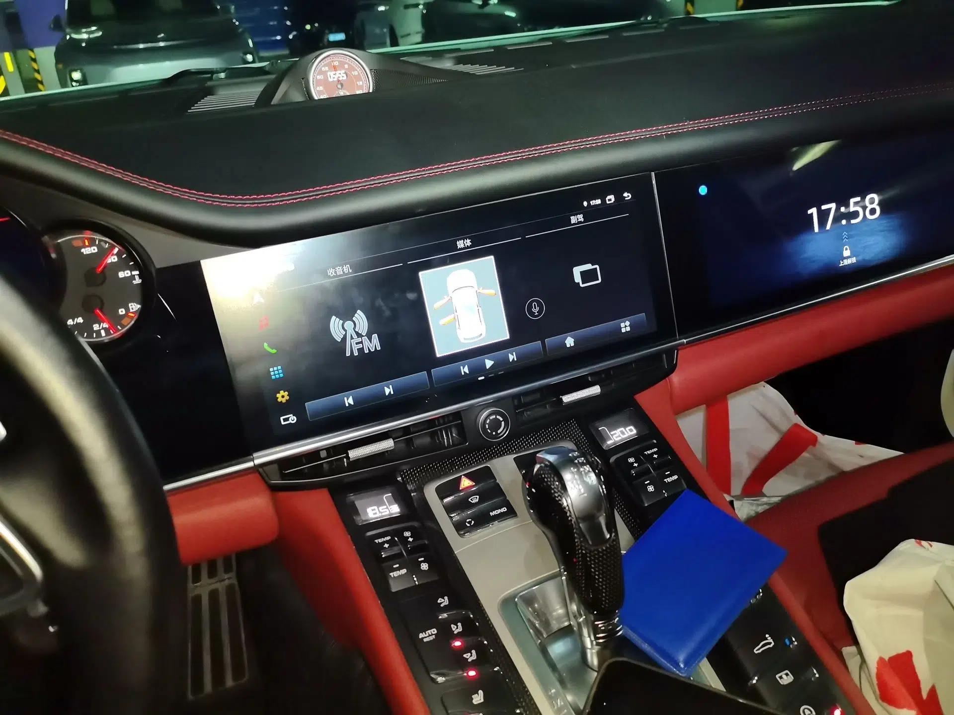 Porsche Panamera 2013 Panamera 4 Platinum Edition 3.6L — миниатюра 14