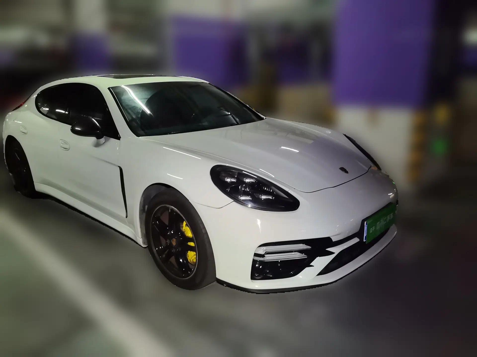 Porsche Panamera 2013 Panamera 4 Platinum Edition 3.6L — миниатюра 3