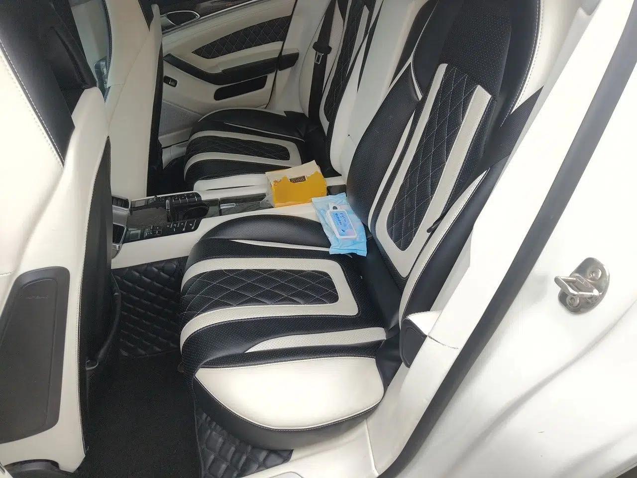 Porsche Panamera 2010 Panamera 4 3.6L — миниатюра 18